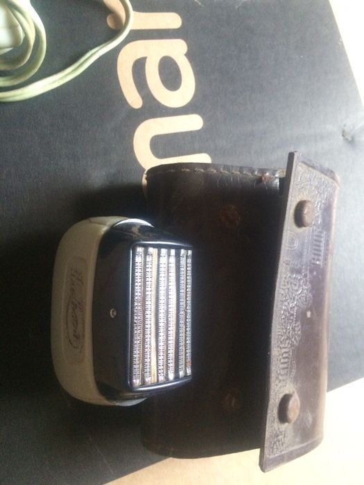 Електробритва «Нева-3».