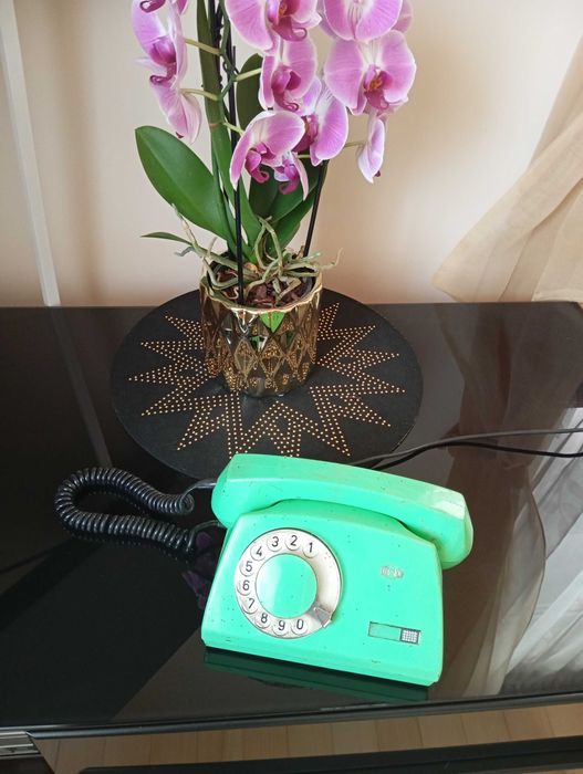 telefon z czasów prl