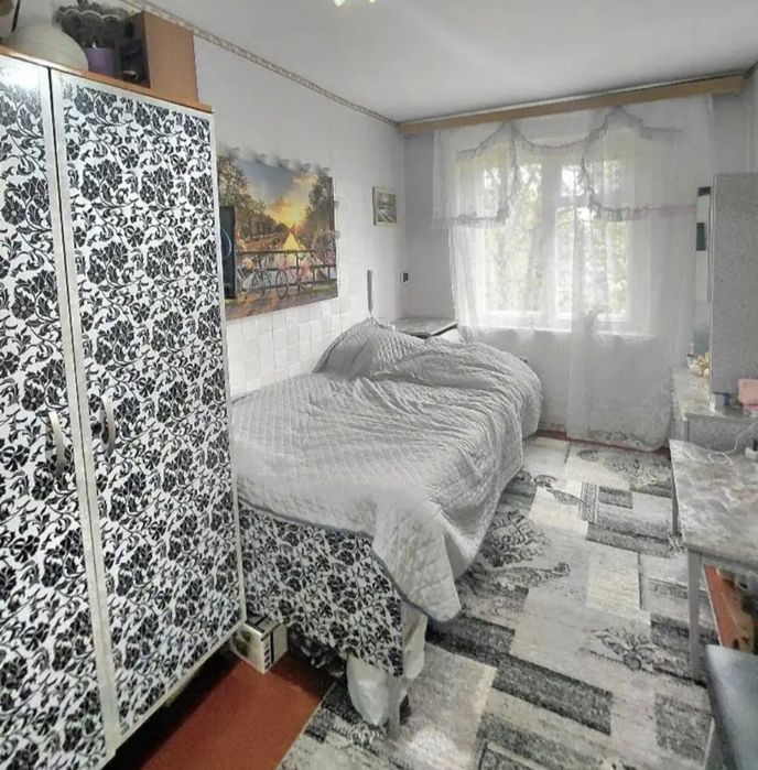 Продаж 2-кімн квартира 4/5 поверх НЕДОРОГО