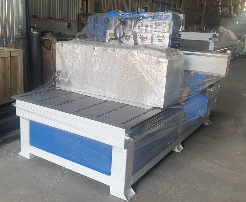 Верстат фрезерний ЧПУ 1325-4 на Чотири Шпинделі 3,2квт - в НАЯВНОСТІ