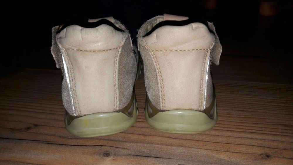 Buty Bartek, rozmiar 22.