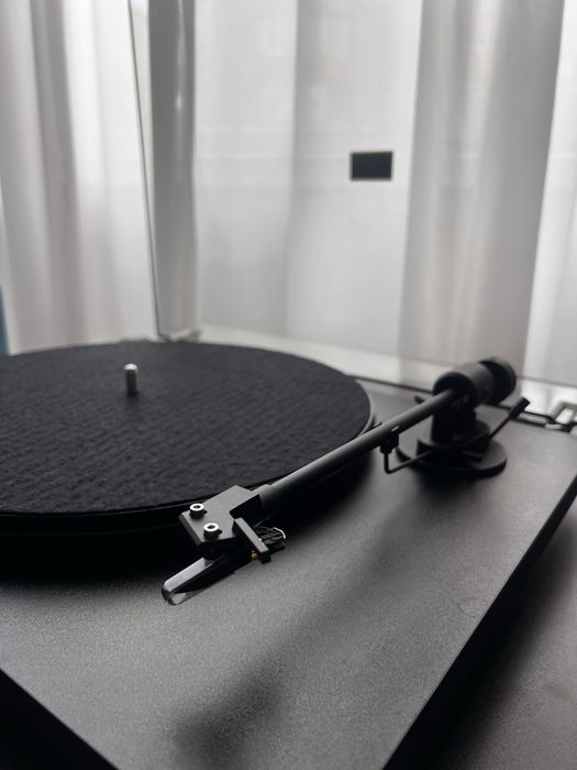 Pro-Ject Primary E Phono проигрыватель виниловых пластинок