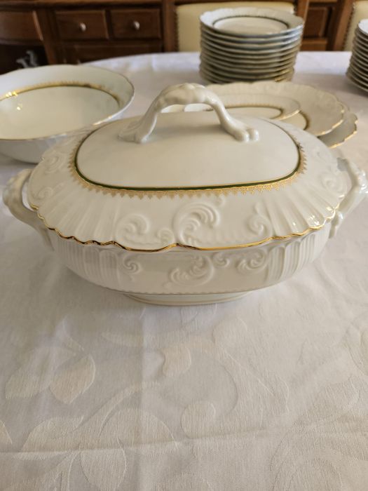 Vista Alegre Dinner and Tea Set, 1970s