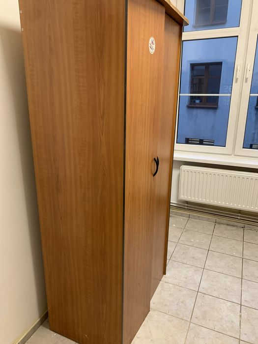 Szafa  dwu  drzwiowa