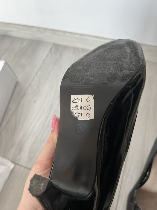 Buty na obcasie