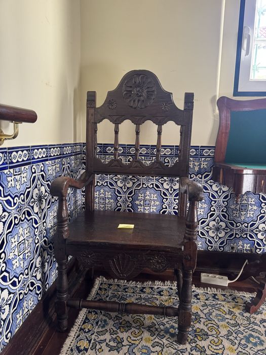 Par de cadeiroes em madeira vintade