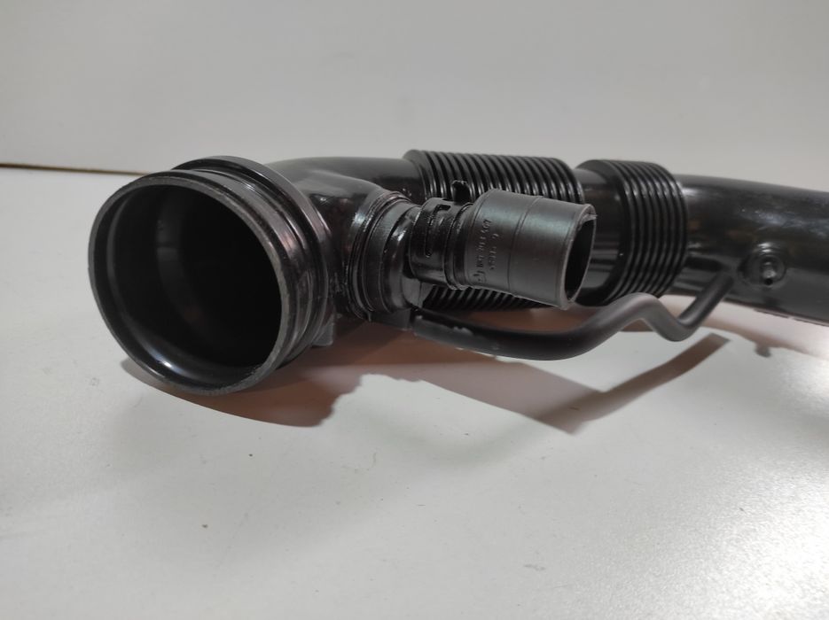 Патрубок фільтра дросельної заслонки Фольксваген ауді Сеат 1.6мпі