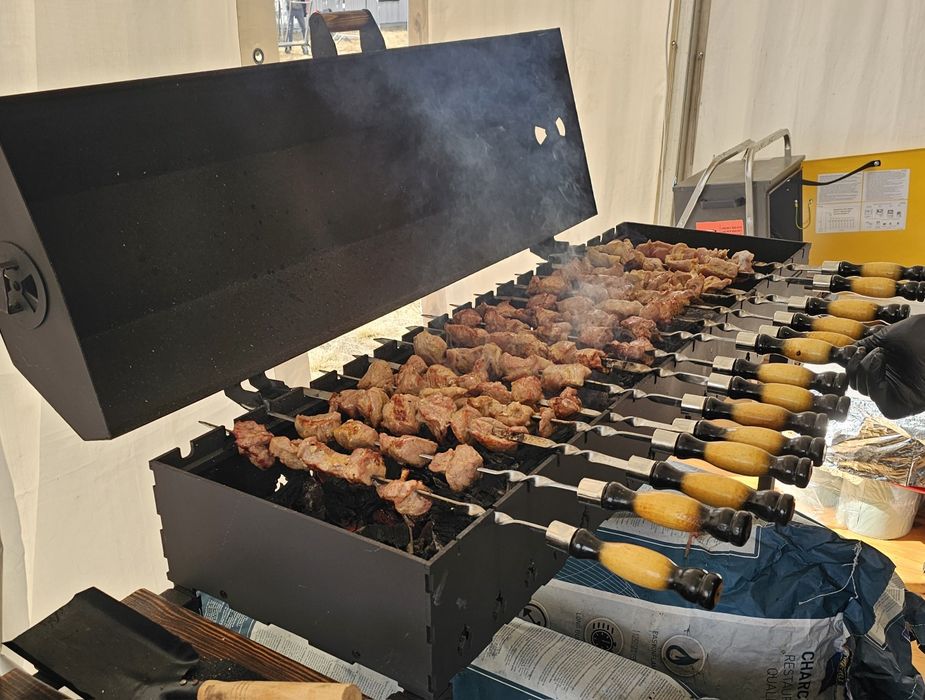 Grill węglowy ogrodowy na 18 szpikulec mangal XXL  SOLIDNY