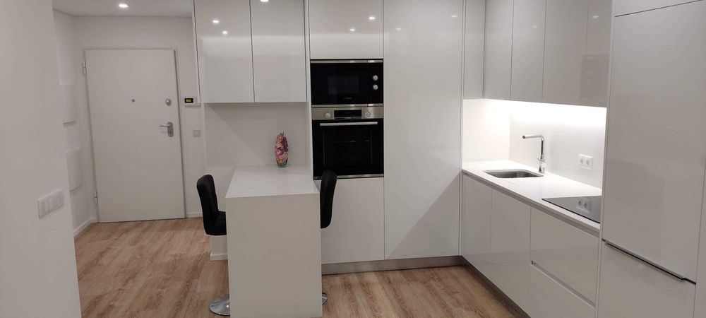 Apartamento T1 pronto a habitar