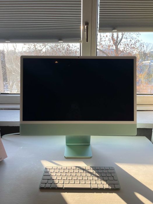 Apple iMac 24" M1 256 GB 16 GB RAM