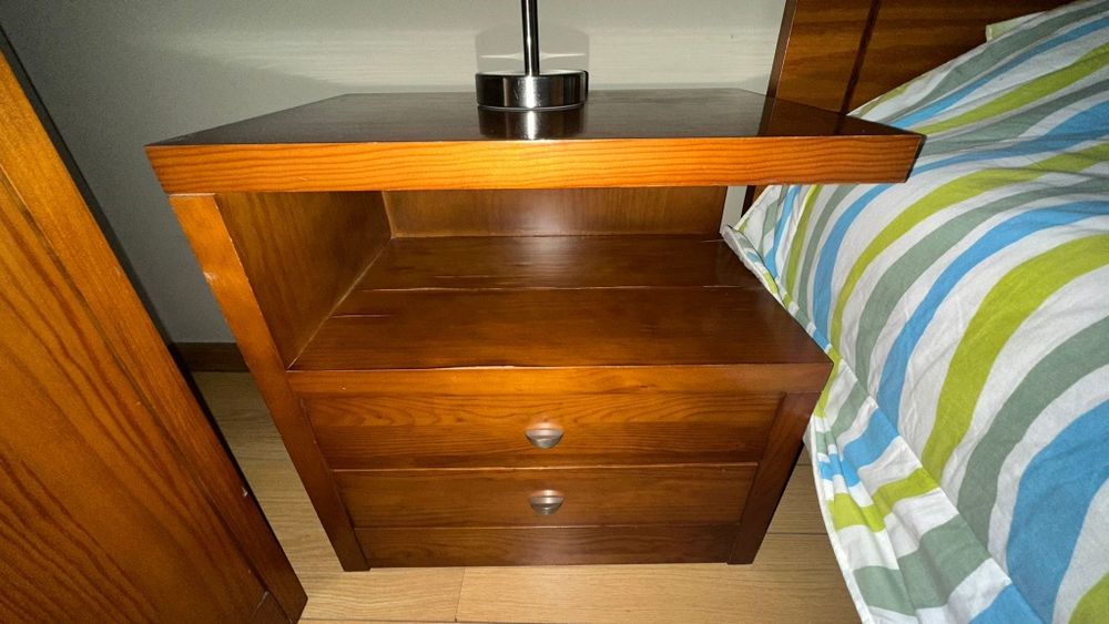 Quarto de casal completo (sem colchão)