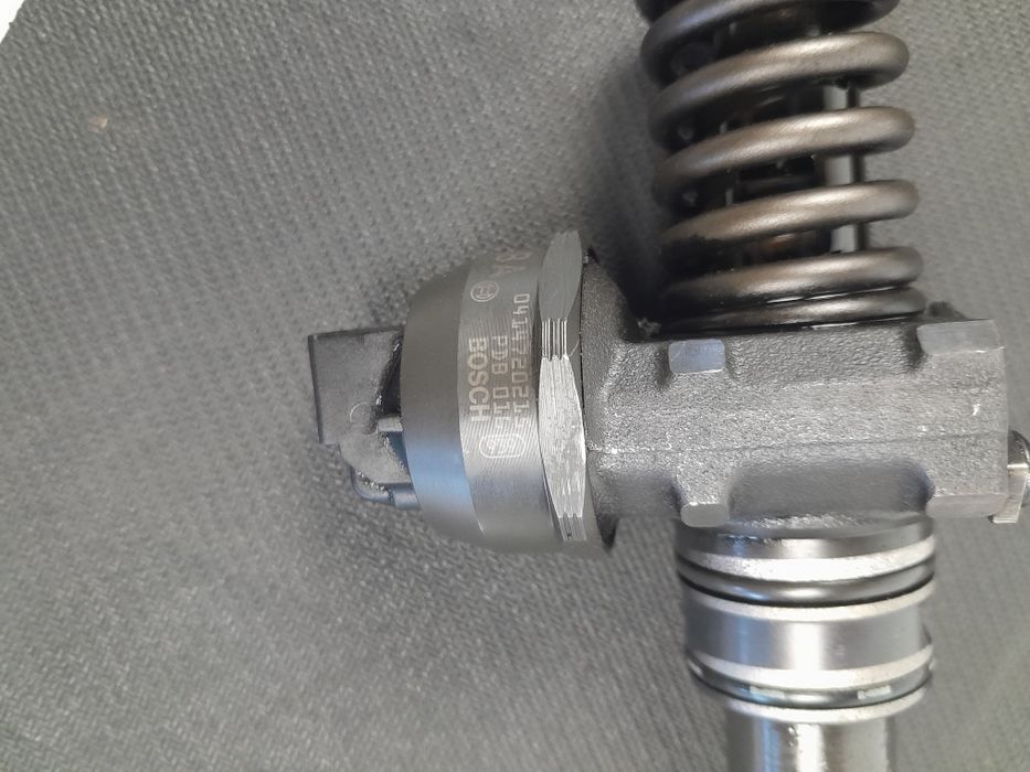 Насос форсунка дизельна 1.9TDI VW T5 2003-2010 Форсунки Т5 1.9 AXB AXC