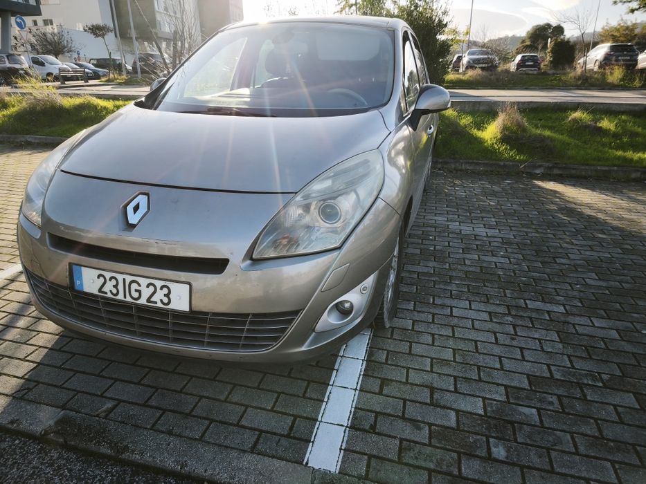 Renault Grand Scenic 1.5 DCI 110cv 7L