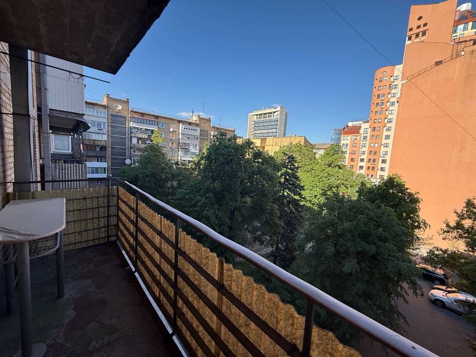 Продаж БЕЗ Комісії 4х кімн.кв. по вул.Велика Васильківська 45/17, Центр