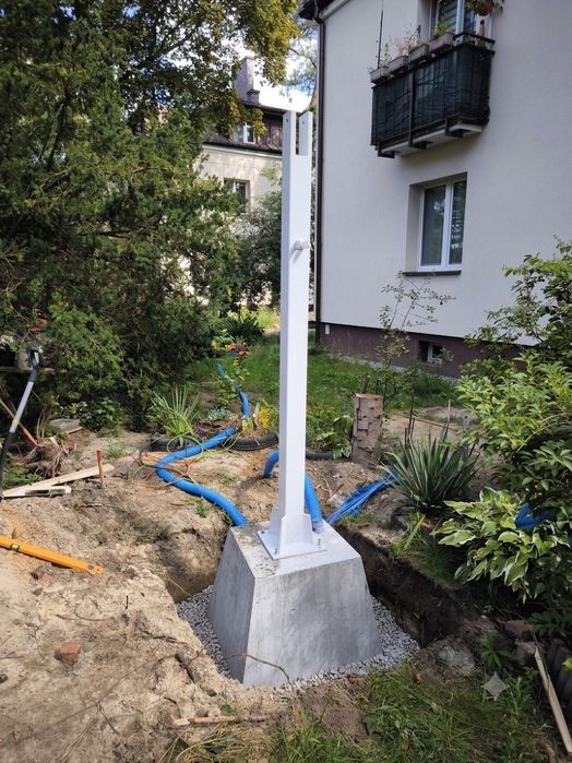 Betonowa podstawa pod tracker fotowoltaika