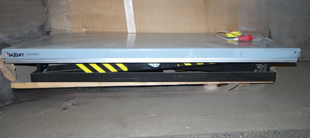 Podnośnik nożycowy IL3000SB, udźwig 2000 kg - używany