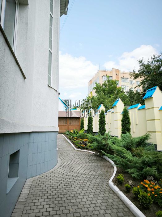 Два укомплектовані будинки з ремонтом для Вашої родини в ТОП локації