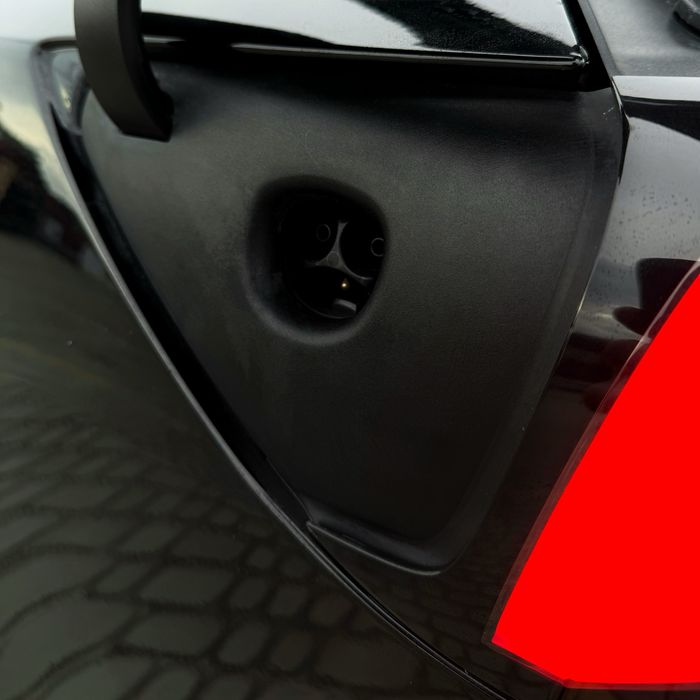 Tesla Model 3 Performance. Обмін на квартиру + доплата