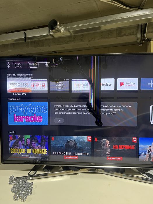 Телевизор Samsung UE48J6300 треснутая матрица