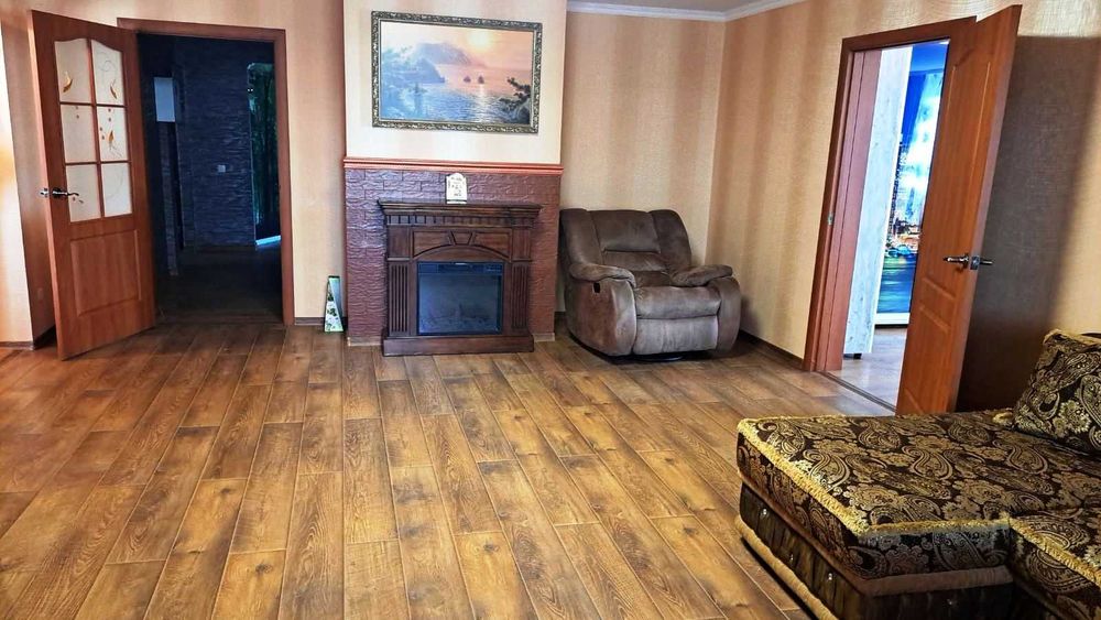 Продам 5-к квартиру, Хортицкий мкрн, пр. Юбилейный 14