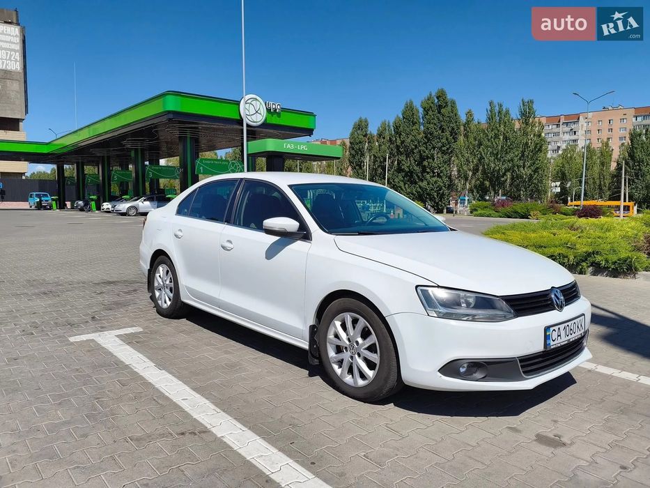 Volkswagen jetta 2014  Продам