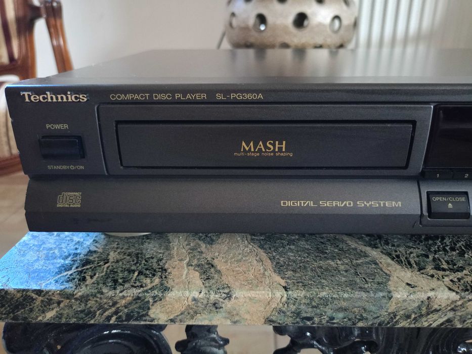 Odtwarzacz CD Technics SL-PG360A