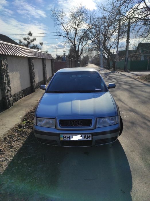 Продам Шкоду Октавия 1.6 тур