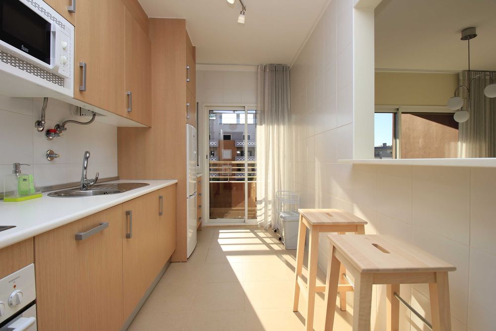 Setembro a preços esp. consulte.- Apartamento T1 Praia da Rocha  Piscina + Garagem em condominio privado.