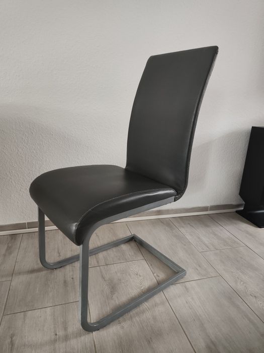 Krzesła do jadalni i salonu