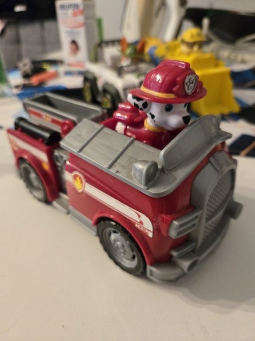 Psi patrol pojazdy z figurkami 5szt cena za całość!!!