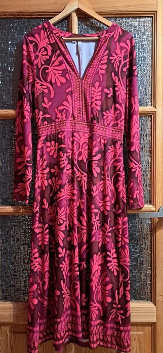 Różowa długa sukienka maxi wzory