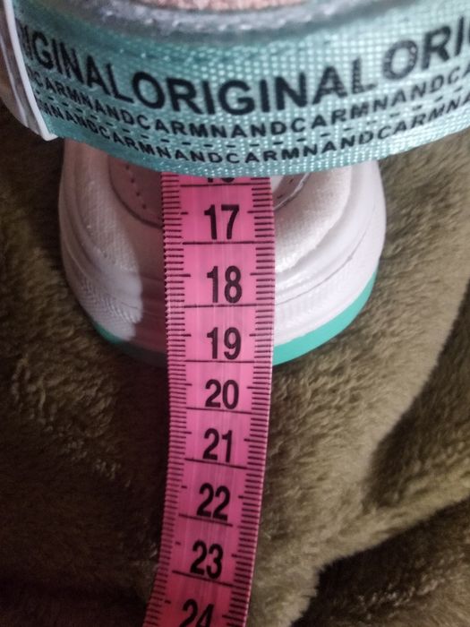 НОВЫЕ сандали, босоножки на девочку 27 Clibee