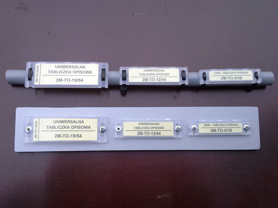 Tabliczka opisowa uniwersalna 19x54 mm
