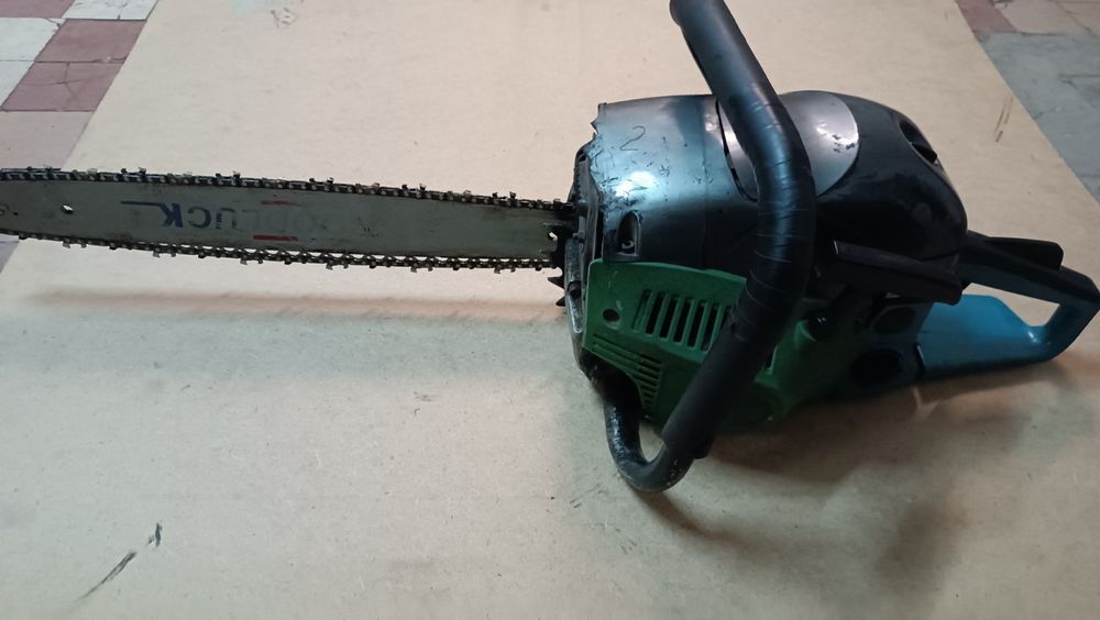 Продам бензопилы
