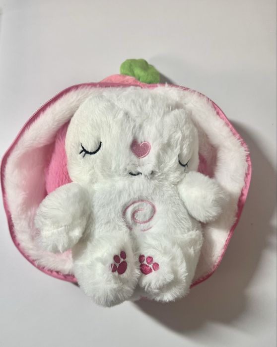 Дихаючий Зайчик в полуниці