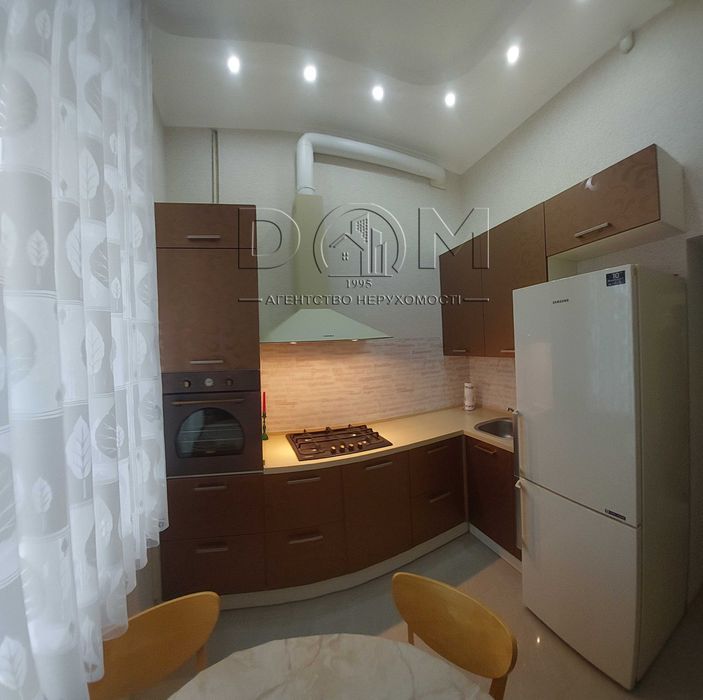 Продаж. 2-кімнт Михайлівська, 22-б. Центр. Майдан Незалежності. Без %
