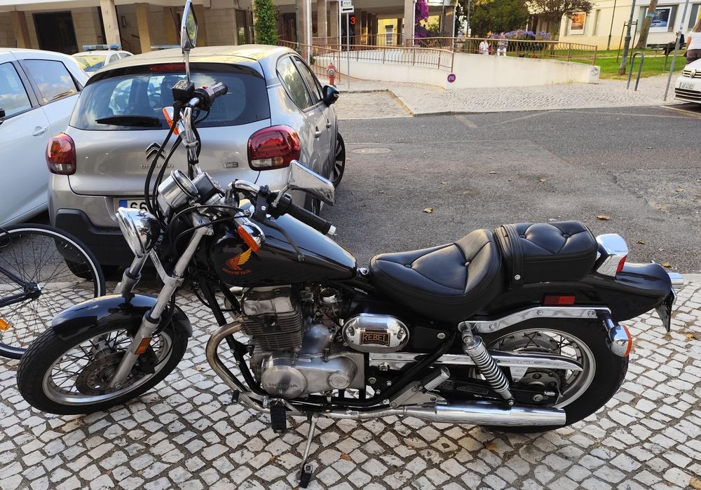 Honda Rebel  450 toda de origem
