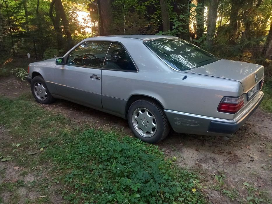 Mercedes-Benz W124