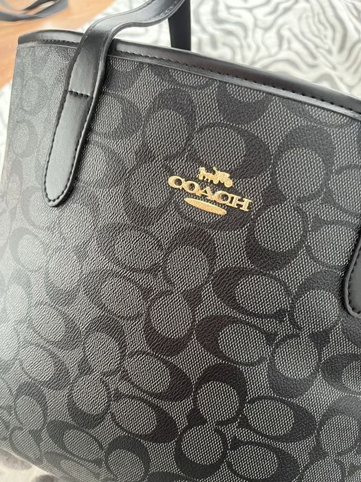 Stylowa torebka Coach czarna monogram