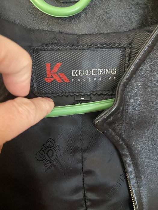 Щкіряний жіночий піджак