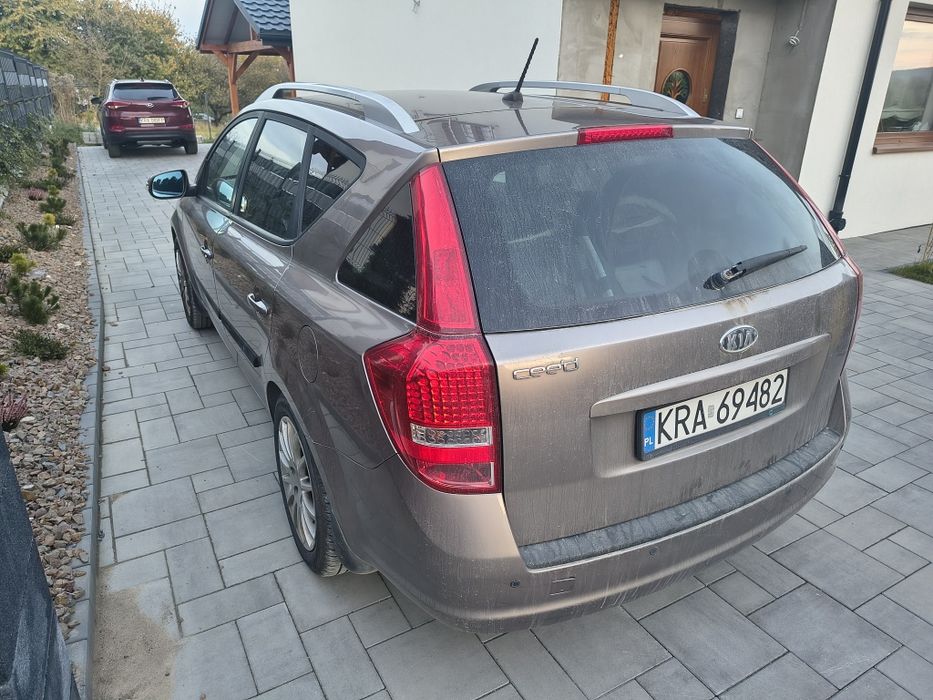 Kia cee'd 1.6 benzyna 2011 rok