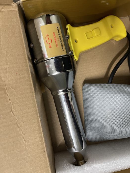 Aparelho a quente para aplicar pvc