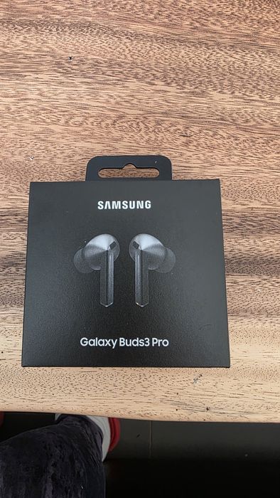 Słuchawki bezprzewodowe Samsung  Buds3 Pro srebrne SM-R630NZAAEUE Nowe