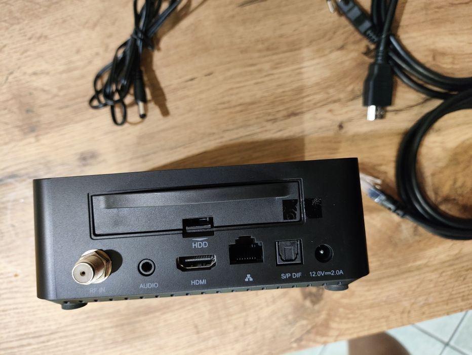 TV SMART 4K BOX - AndroidTV 11, dekoder DVBT2 HEVC
