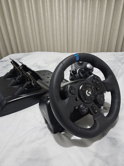 Logitech G923 (Playstation e PC)