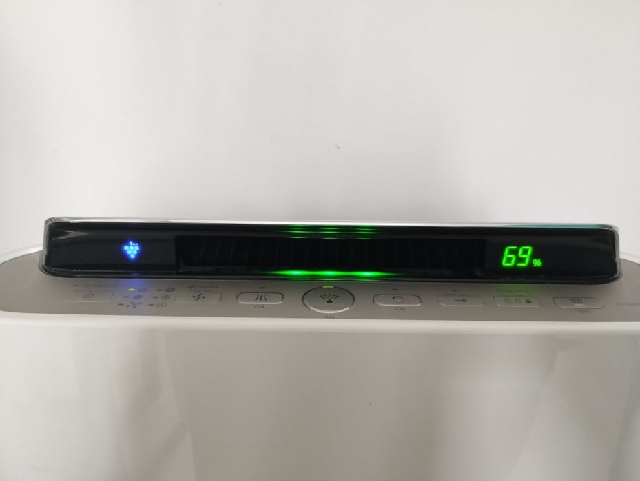 Oczyszczacz powietrza Sharp KC-D60EUW dla alergików