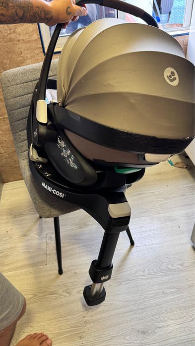 Maxi-Cosi Pebble 360 + Base FamilyFix 360 Isofix – Excelente Estado