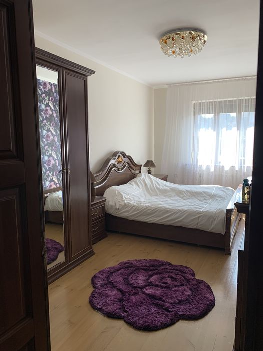 Будинок. Карпилівка. Басейн. Газове і твердопаливне опалення