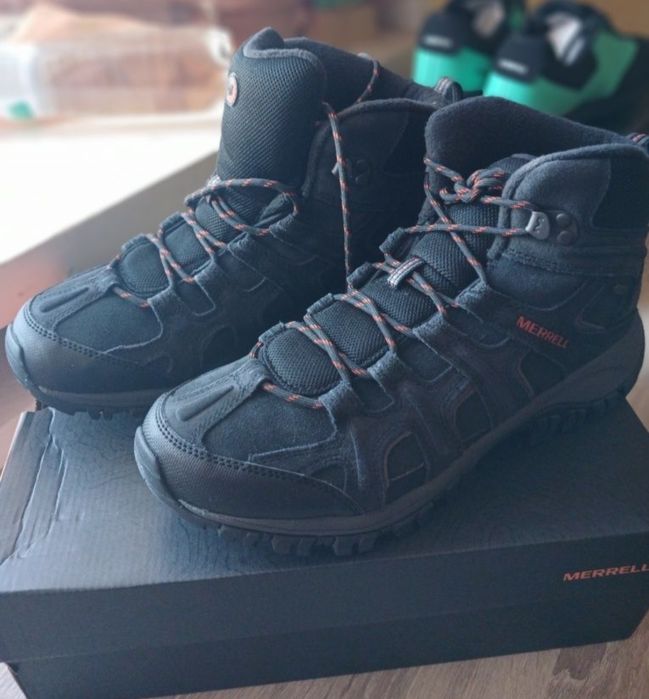 Теплые ботинки Merrell