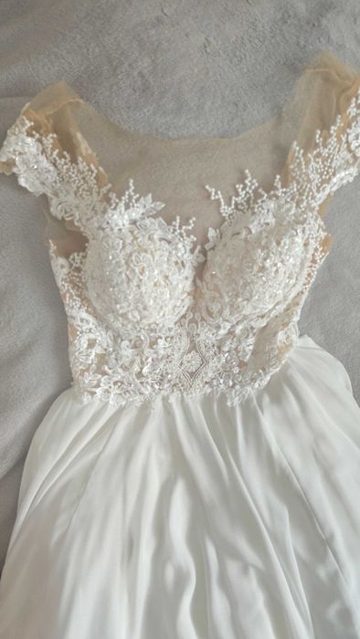 Piękna Suknia ślubna-muślin MillaNova